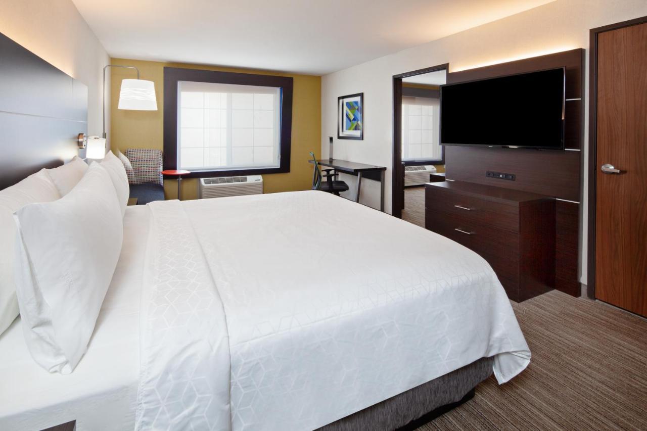 Holiday Inn Express & Suites Oakland - Airport By Ihg מראה חיצוני תמונה