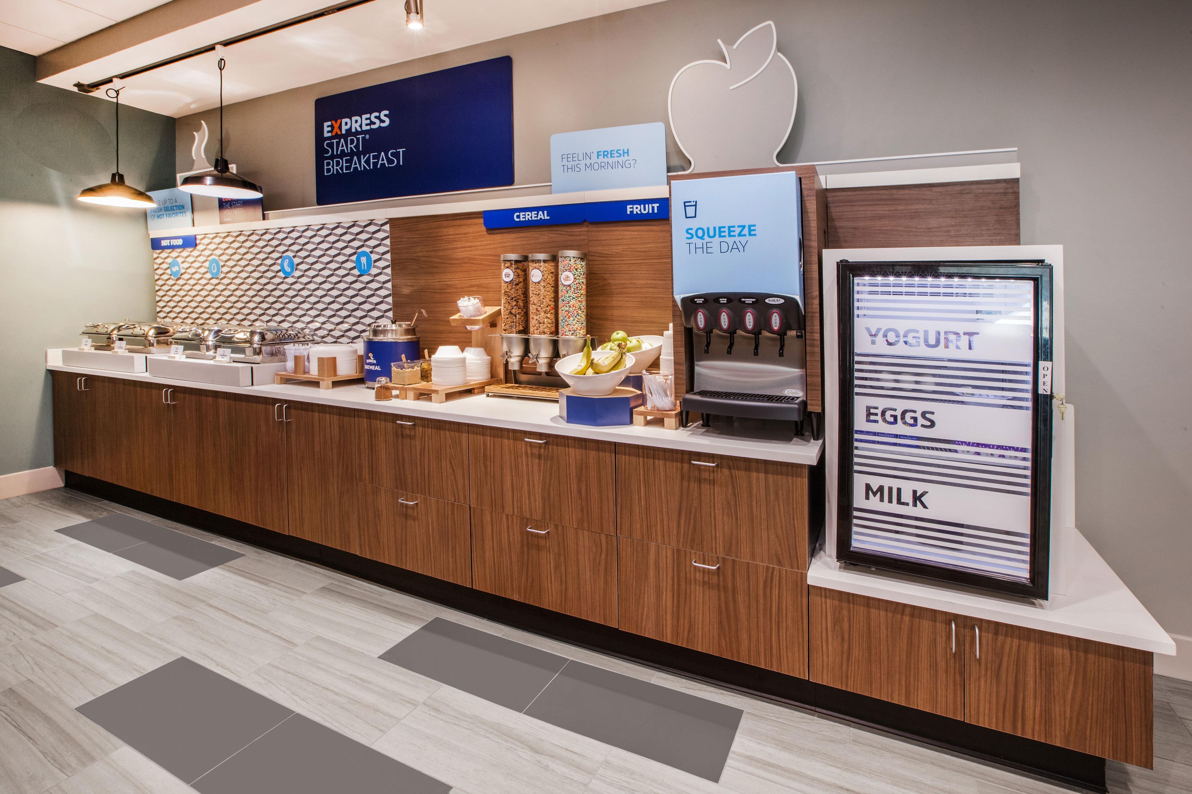 Holiday Inn Express & Suites Oakland - Airport By Ihg מראה חיצוני תמונה