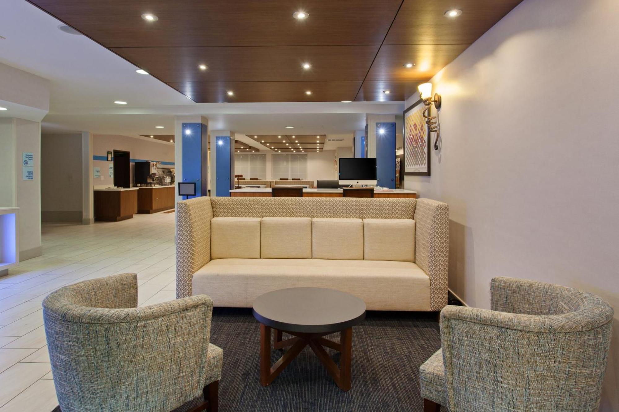 Holiday Inn Express & Suites Oakland - Airport By Ihg מראה חיצוני תמונה