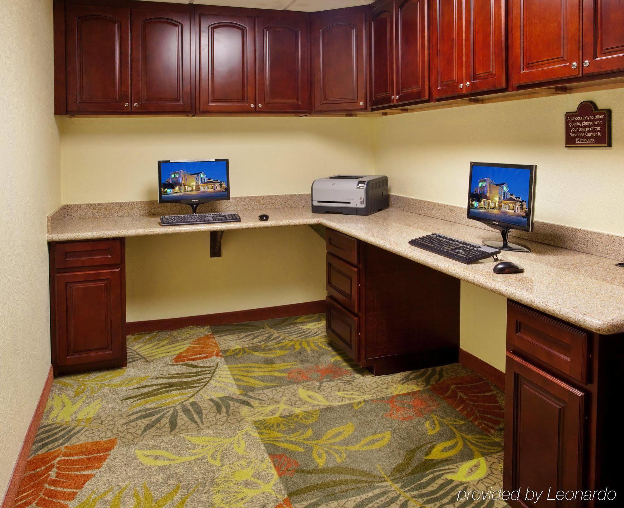 Holiday Inn Express & Suites Oakland - Airport By Ihg מראה חיצוני תמונה